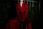 Charming photo of Li Sidani in burgundy coat