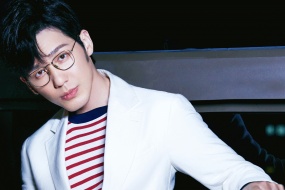 Handsome star Bai Yu pictures desktop wallpaper