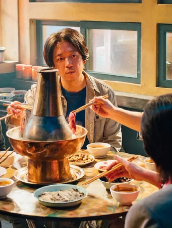 Stills and pictures of the finale of 