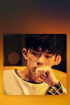 Warm man Yi Yang Qianxi mobile wallpaper