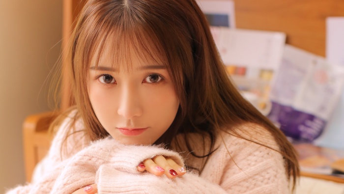 清纯长发美女图片壁纸