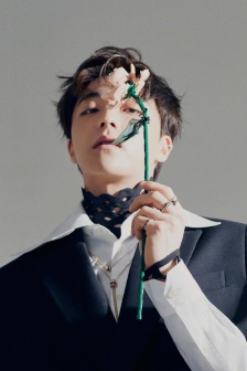 Chen Linong's handsome photos in Style Magazine