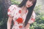 Yu Shuxin floral dress mobile wallpaper