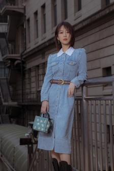 Yang Zi sweet star mobile wallpaper