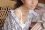 火辣吊帶美女撩長腿性感寫真