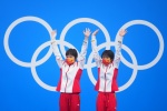 Zhang Jiaqi, Chen Yuxi, women's synchronized ten-meter platform win high-definition photos