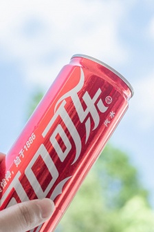 Small fresh blue sky road photo mobile wallpaper picture