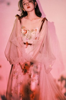 Song Zuer full screen mobile wallpaper picture