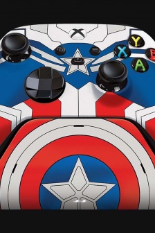 Razer Captain America themed XBOX controller picture