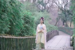 娄艺潇古风汉服唯美写真