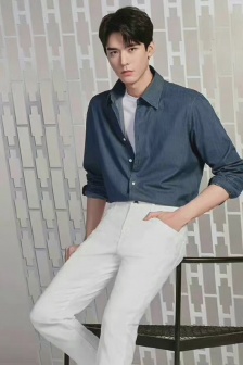 Gong Jun’s handsome photos for brand promotion