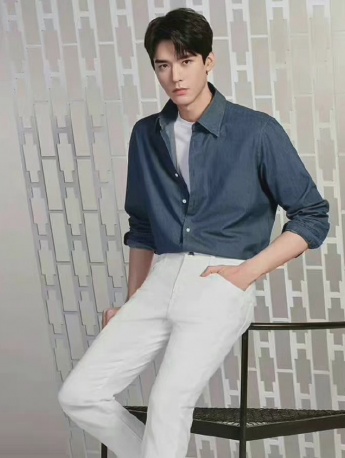 Gong Jun’s handsome photos for brand promotion