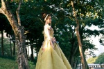 Angelababy sexy photo in yellow and green carved dress