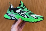 Physical photos of LV’s new running shoe series exposed