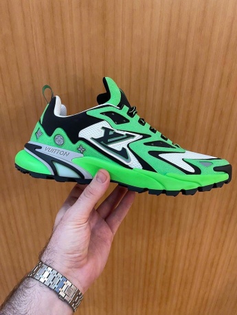 LV全新跑鞋系列實體照曝光