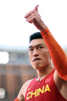 Zhu Yaming wins silver medal in men's triple jump
