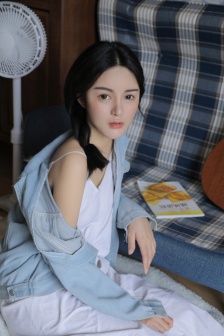 气质好看的美女小姐姐图片写真