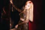 Wu Xuanyi sexy photo in sequined navel-baring outfit