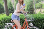 牛仔热裤美女模特清凉性感写真