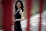 Jing Tianshen V dress elegant and sexy event photos