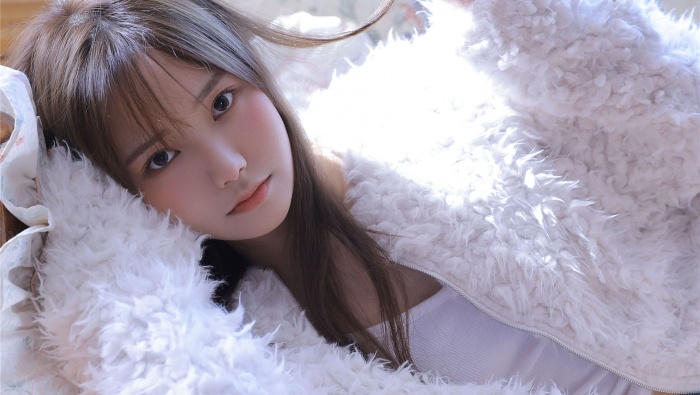 HD sexy winter beauty photo wallpaper