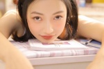 吊带美女性感妖娆妩媚撩人写真