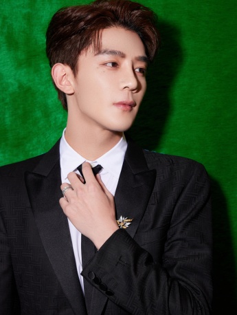 夏之光2021鳳凰網時尚之選圖片