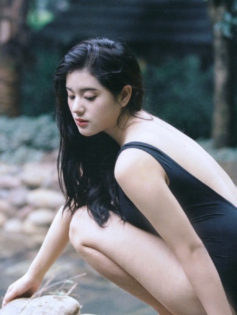 泳衣美女性感写真手机壁纸