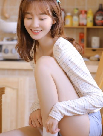 性感氧氣美女寫真手機壁紙