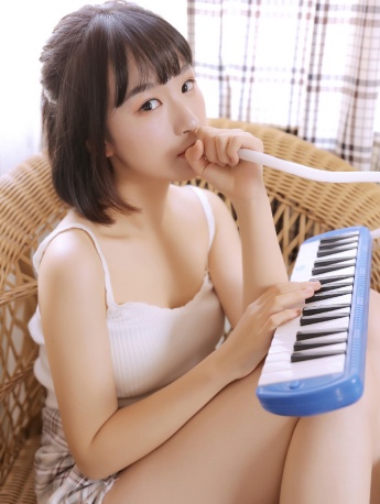 性感酥胸美女嫵媚誘惑私房寫真