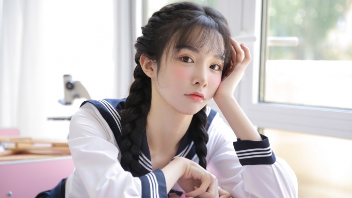 清纯甜美学生妹写真桌面壁纸