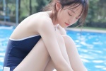 泳池邊泳衣美女性感養眼寫真