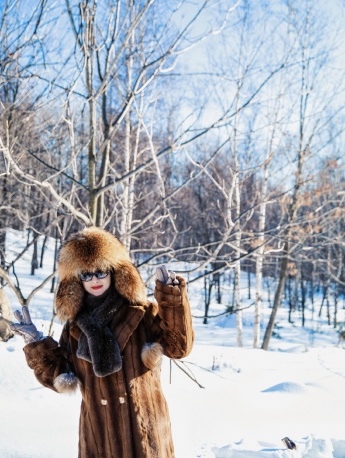 趙麗穎甜美可愛雪地寫真大片