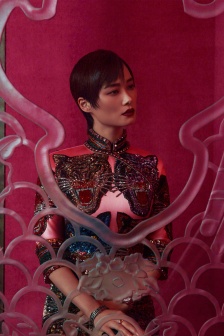 Li Yuchun flames jersey fashion photo pictures
