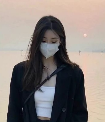 Temperamental and sweet couple avatars