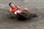 Zhu Yaming wins silver medal in men's triple jump