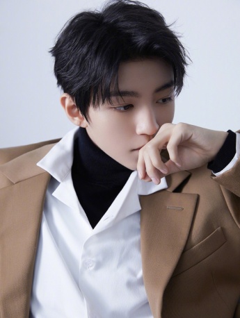 Wang Junkai《Huocai Youth》Pictures