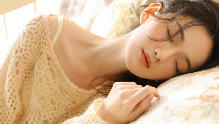 性感美女桌麵壁紙圖片