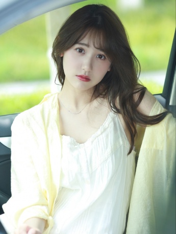 美女一栗莎純欲風性感寫真圖片