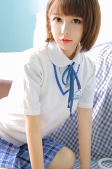 Beautiful college student uniform photo HD mobile wallpaper