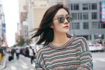 Beauty star Liu Yun computer desktop wallpaper