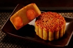 Delicious mooncake pictures desktop wallpaper