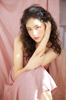 港风美女唯美性感私房写真