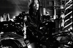 Liu Yifei leather motorcycle fashion texture photo
