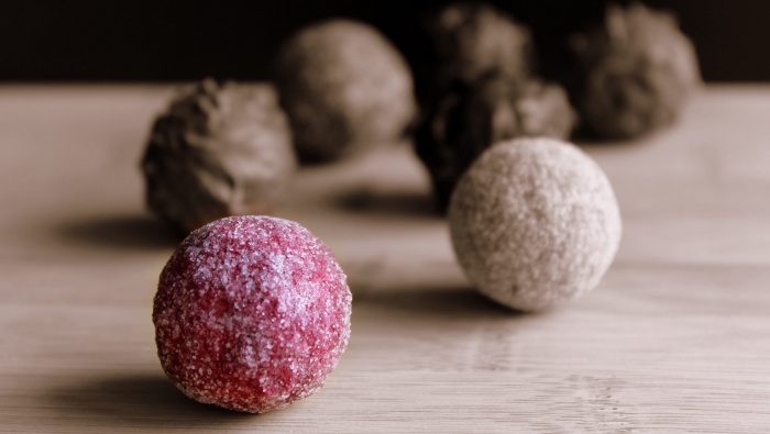 香甜的松露巧克力图片桌面壁纸