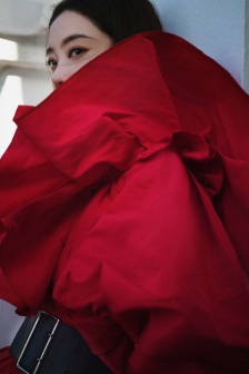 张小斐时尚性感杂志写真