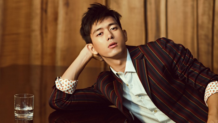 帅哥明星李现壁纸图片