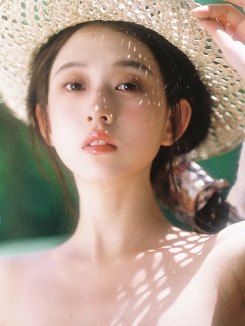 Photos of pure and sexy beauties with beautiful artistic conception