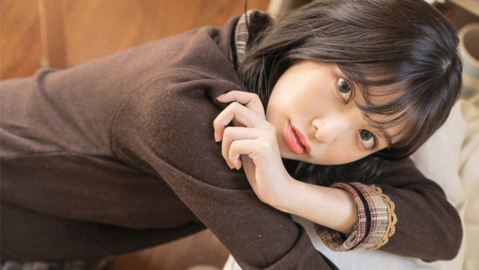 性感大眼純情少女圖片壁紙