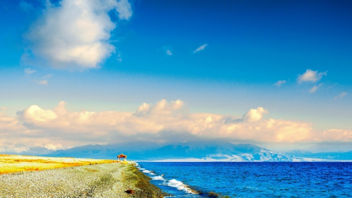 Xinjiang blue sky and white clouds fresh natural scenery picture wallpaper